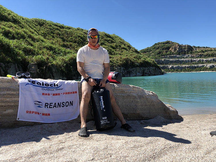 Viaggiare attraverso la natura, impermeabile per primo: zaino impermeabile in modo univoco da Sealock Outdoor