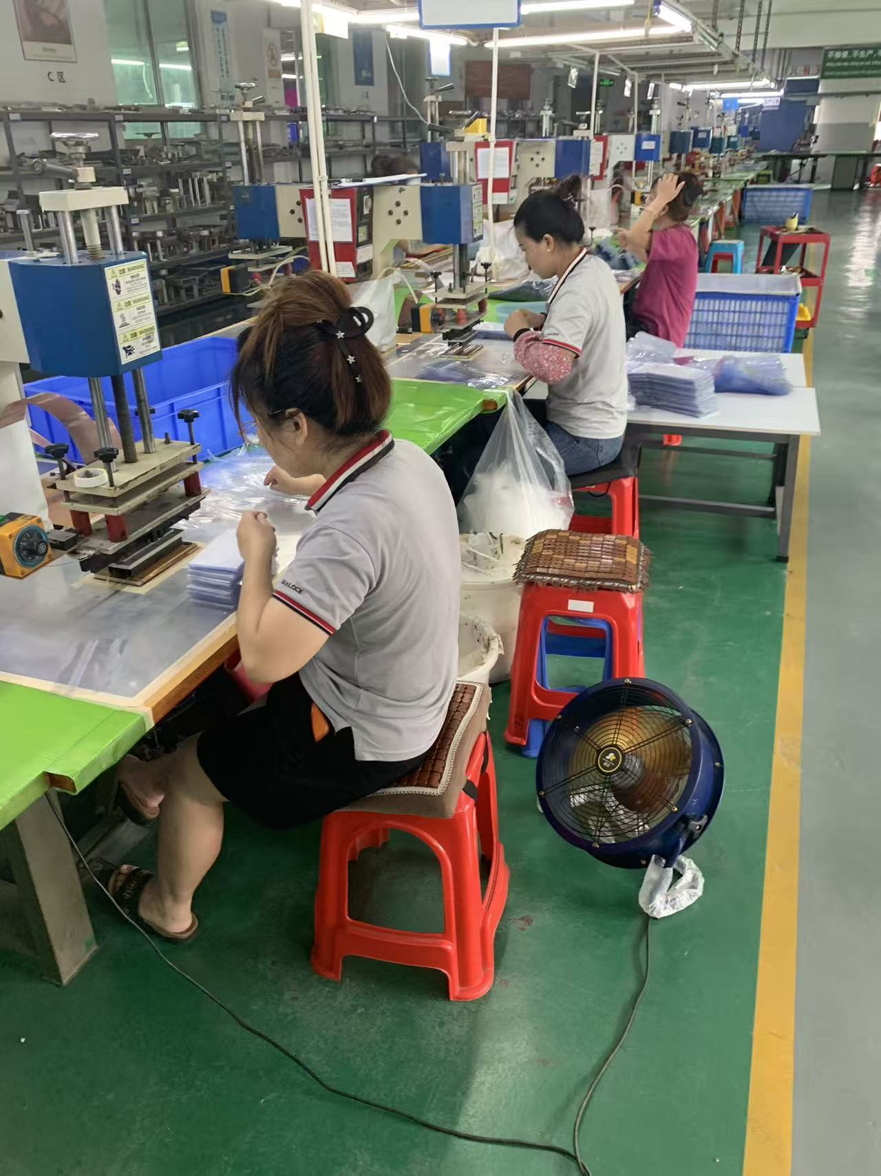Dry Bag Factory: capacità produttiva e standard di qualità