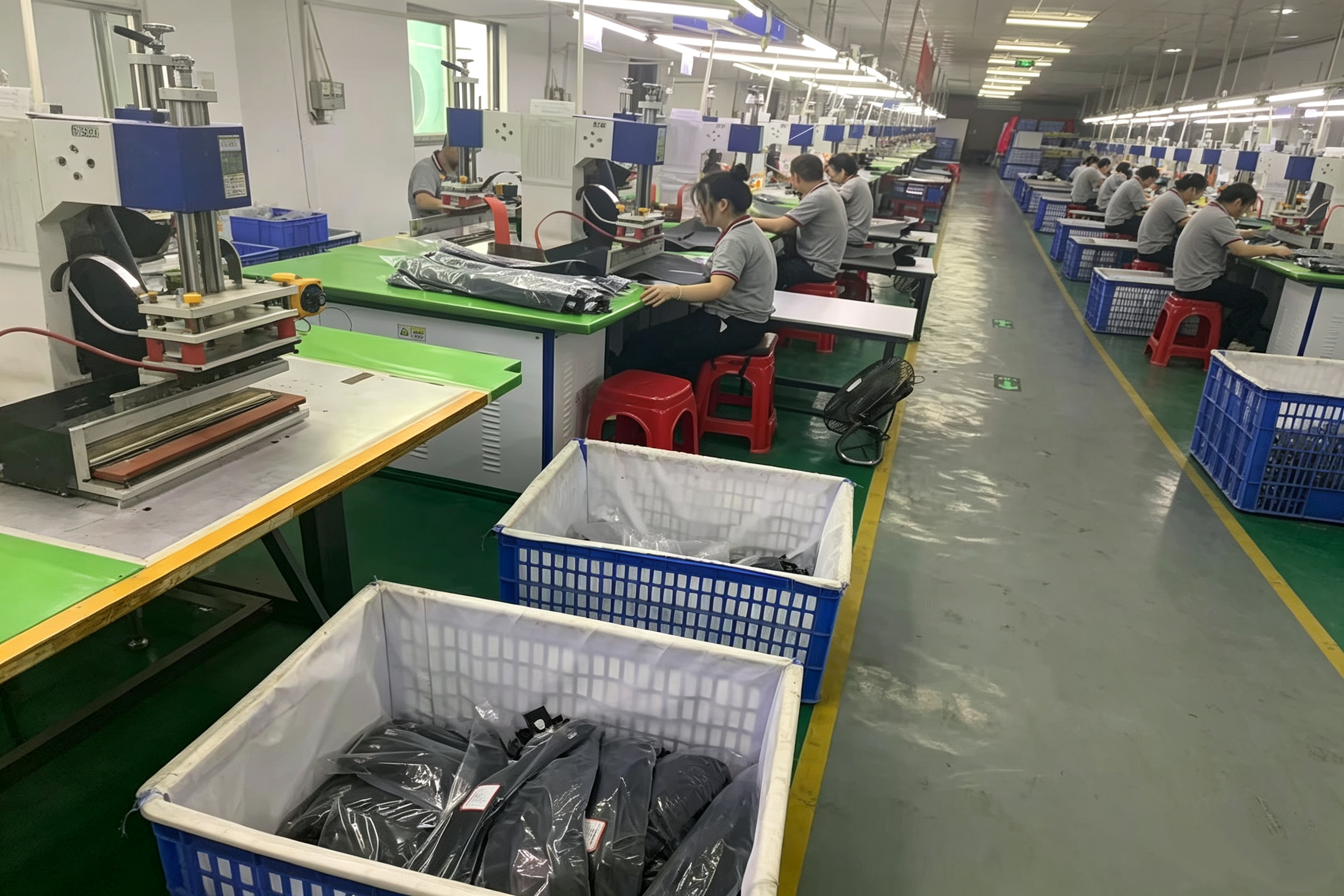 Fornitore di borse stagne: come selezionare un partner di produzione affidabile
